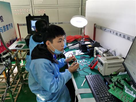 中华人民共和国第一届职业技能大赛在广东省广州市成功举办-动态快讯-唐山劳动技师学院