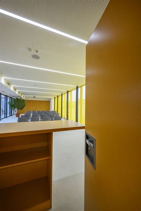 Movable walls for Cultural and social center | Partitions and movable walls