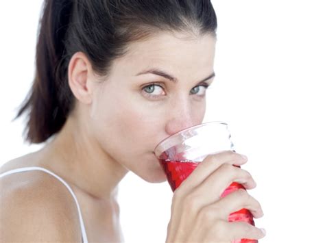 Cranberries Cure Urinary Tract Infections and More | Diet & Fitness