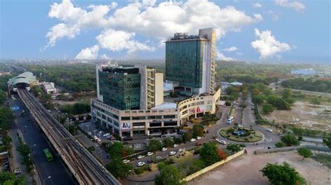 CROWNE PLAZA NEW DELHI ROHINI BY IHG - Hotel Reviews, Photos, Rate ...