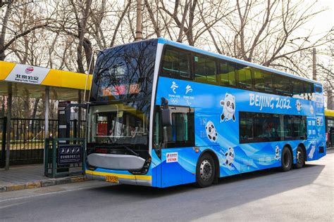 自动驾驶公交在郑州试运行 车路协同、5G信号全覆盖_新浪新闻