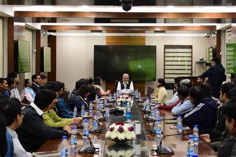 Union Minister Shri Parshottam Rupala interacted with Group ‘B’ and ‘C ...