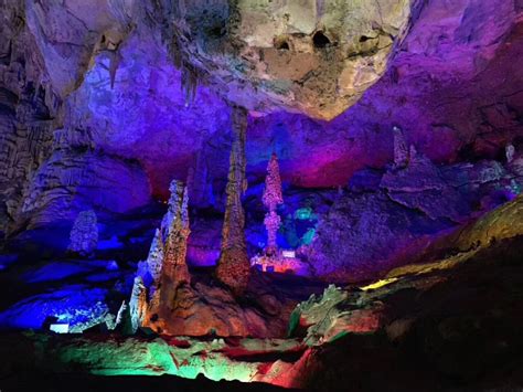 萤火虫水洞·地下大峡谷旅游区通过5A级景区景观质量评审 - 知乎