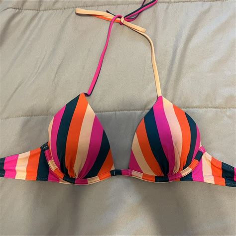 Shade&Shore swimsuit top padded 34b Great... - Depop