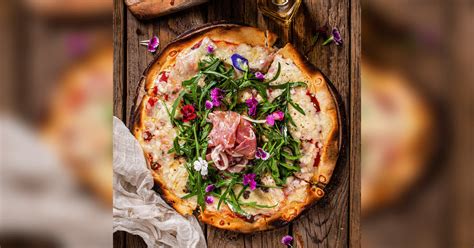 Try Gourmet Pizzas At Chargrill Pizza Cafe | LBB