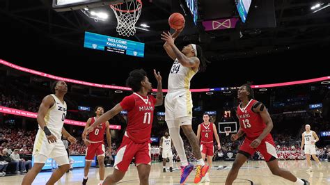 Akron men's basketball score vs Miami MAC Tournament recap