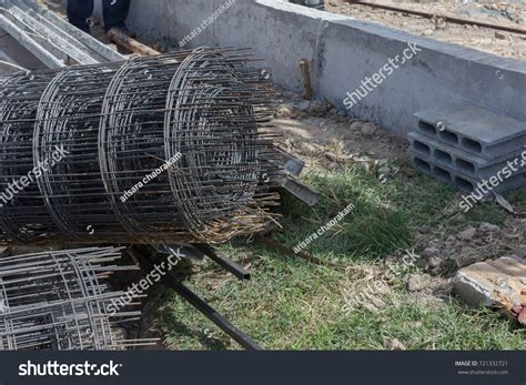 Wire Mesh Pouring Concrete Floors Stock Photo (Edit Now) 721332721