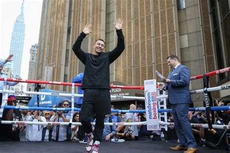 Golovkin and Derevyanchenko on an open training session – RingSide24