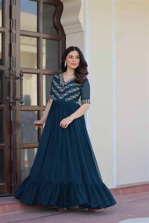 Desinger anarakli Gown – Vika Fab