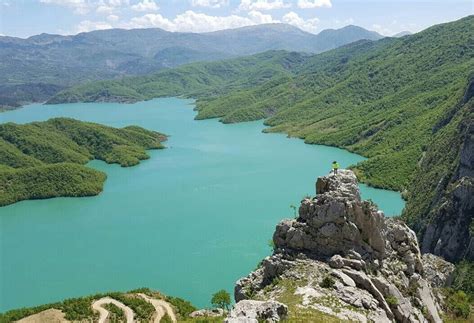 LORD HOTEL & RESTAURANT AT AUTOSTATION (Vore e Vjeter) - Hotel Reviews ...