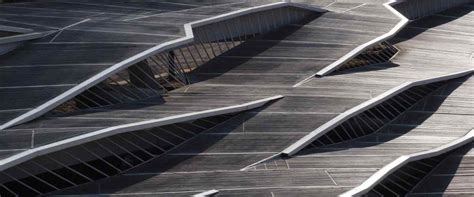 25 Captivating Parapet Wall Designs to Elevate Your Home's Aesthetics