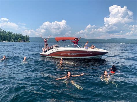 Lake Winnipesaukee Boat Tour — Daleys Adventure Boat Tours