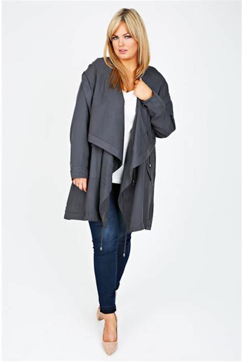 33 Plus Size Jackets For Spring That Are Equal Parts Practical ...