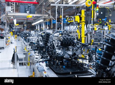 Car Assembly Line Process 的图像结果