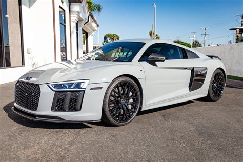 Used 2017 Audi R8 5.2 quattro V10 Plus For Sale (Sold) | iLusso Stock #903403