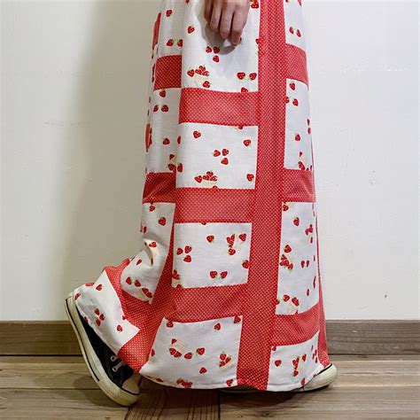 70s strawberry printed patchwork long skirt | LEMON