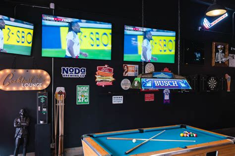 Dom's Dive Bar - Charlotte, NC