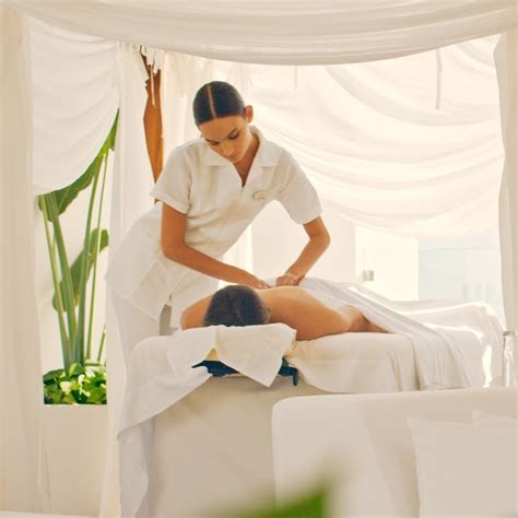 Contact Park Royal Hotels & Resorts