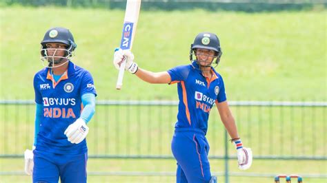 INDw vs SLw: Top knocks from Harmanpreet Kaur, Pooja Vastrakar help ...