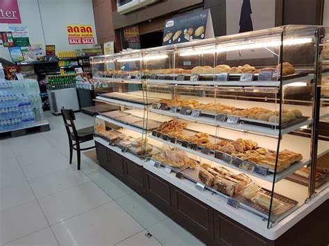 BELLINEE'S BAKE & BREW - PANYA VILLAGE BRANCH, Bangkok - Khan Na Yao ...