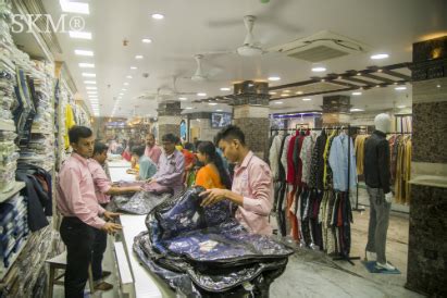 Shyamal Kumar Modak best cloth store in lalbagh