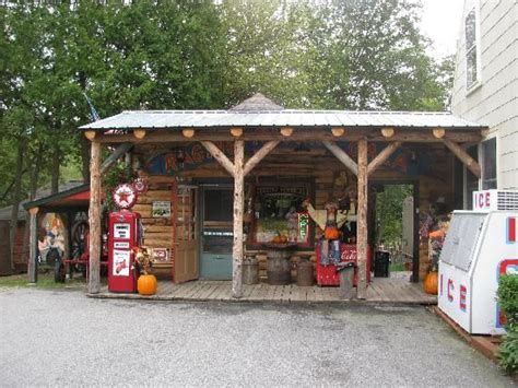 Country Bumpkins Campground Lincoln NH: Rustic Camping Fun