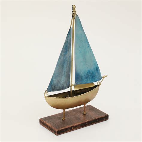 Buy VEDAS Hope Metal Boat Table Accent from Vedas at just INR 2999.0