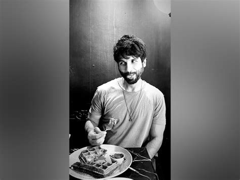 Shahid Kapoor shares goofy morning picture captured by his brother ...
