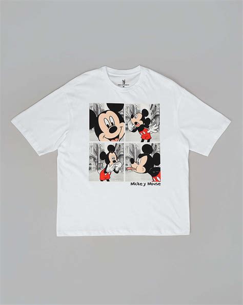 Mickey & Friends Printed Oversized Tshirt For Men – Free Authority