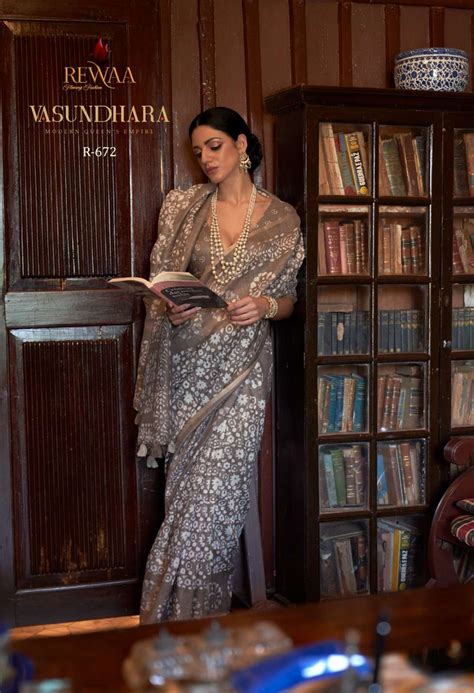 VASUNDHARA BY REWAA 671 TO 679 SERIES INDIAN TRADITIONAL WEAR ...