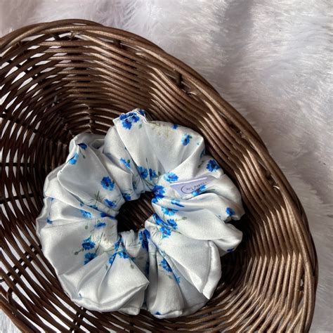 Blue Blossom – Fluffyties