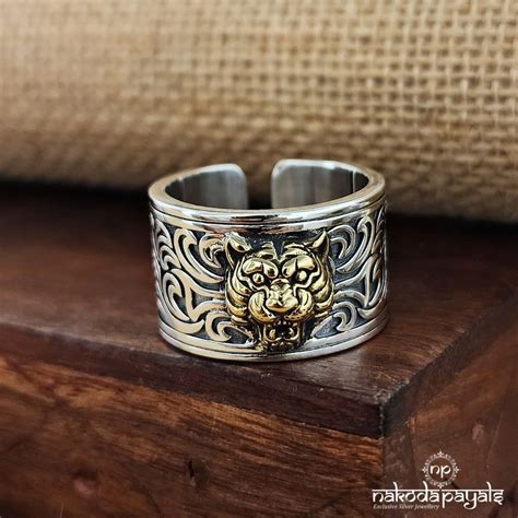 Dual tone Swirl Lion Face Fingerring (F2769) – Nakoda Payals
