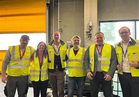 AFKLMP Cargo and Kuehne+Nagel lead the way in ULD tracking by ...