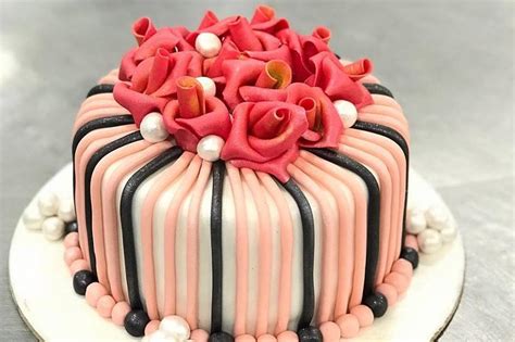 Wedding Cakes - Weddingwire.in
