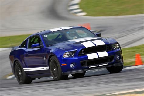 2013 Ford Mustang Shelby GT500 Hits 200 MPH At Nardo: Video