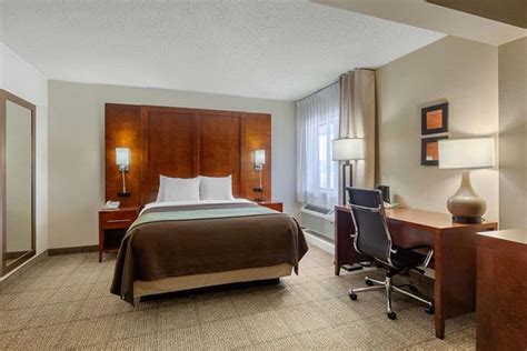 COMFORT INN TROLLEY SQUARE (Rutland) - Hotel Reviews, Photos, Rate ...