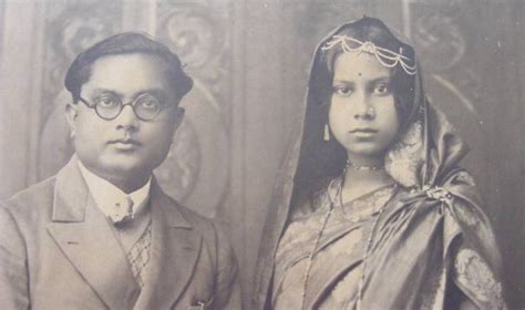 Indian Husband and Wife - Vintage Photograph 1930's - Old Indian Photos