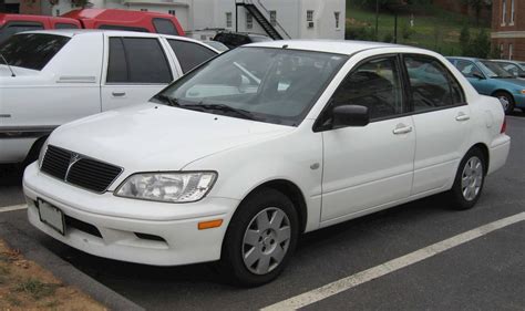 2002 Mitsubishi Lancer ES - Sedan 2.0L Manual