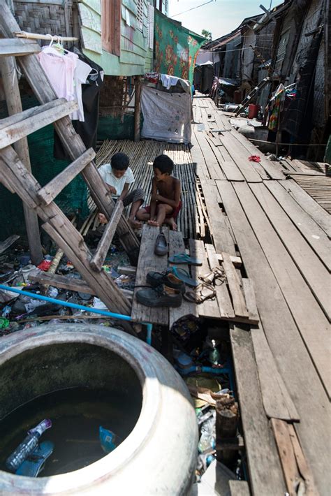 Poor People 的图像结果