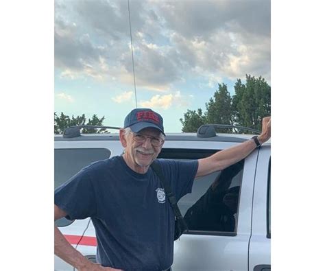 Robert MacFarlane Hall Obituary (2023) - New Kirk, NM - Chavez Funeral ...