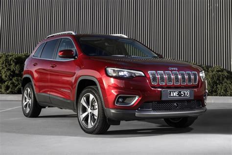 Electric Jeep Cherokee replacement expected by 2025 | CarExpert