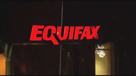 Former Equifax executive charged with insider trading | FOX 5 Atlanta