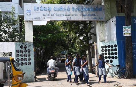 10-ம் வகுப்பு பொதுத் தேர்வு முடிவு: சென்னை மாநகராட்சி பள்ளிகளில் 79.60 ...