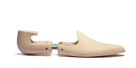 Women's Daphne Half-Hunt Derby Lime Wood Shoe Tree – J.M. Weston