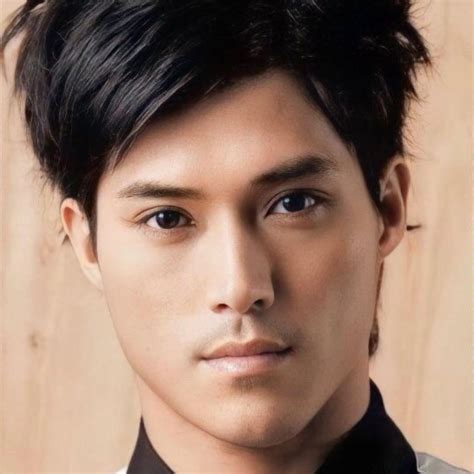 Watch Love Actually... Sucks! (2011) Full Movie Free Online - Plex