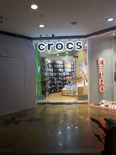 Crocs | LBB