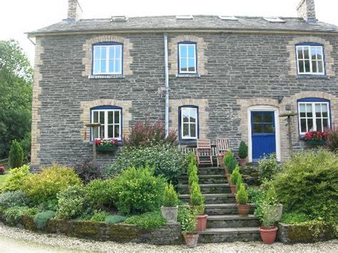 TYN-Y-WERN FARMHOUSE (Llandrindod Wells, Wales) - B&B Reviews & Photos ...