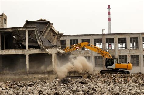 Sri Ranga Demolition Work in Vijayanagar, Banashankari, Gandhi Nagar ...