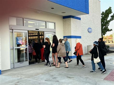 Ross Dress For Less opens in the Midland Mall