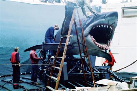 Amazing Behind the Scenes Photos From the Making of the Film 'Jaws ...